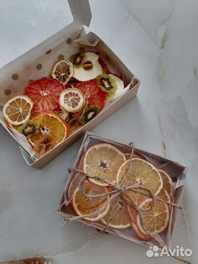 Фрипсы, фруктовые чипсы, сушеные фрукты