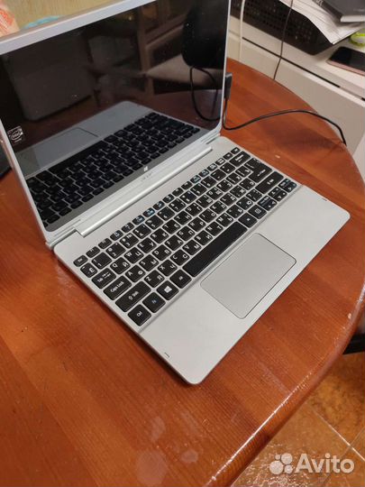 Acer Aspire Switch 10 (Acer Aspire SW5-011-17WL)