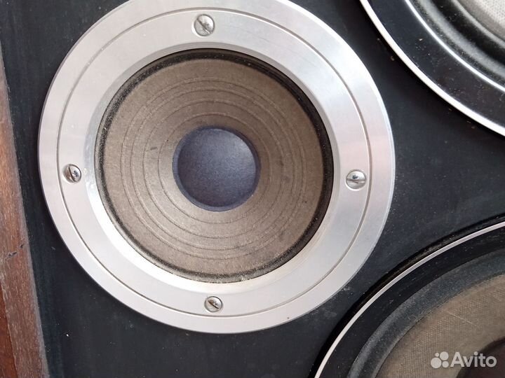 Акустические колонки большие