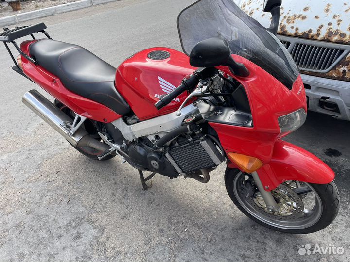 Honda vfr800