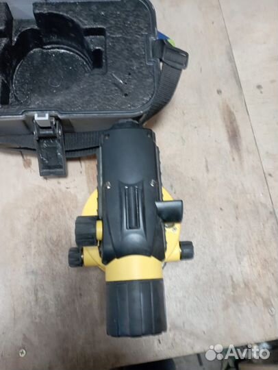 Нивелир оптический