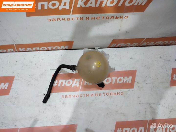 Бачок расширительный Volkswagen Tiguan 2010