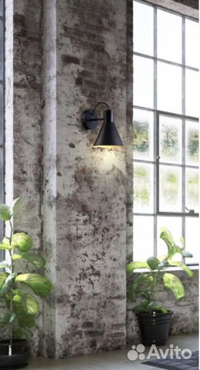 Светильник настенный / бра черный матовый