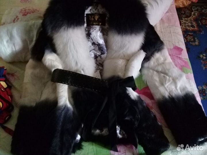 Новогодняя Шубка из козы с воротником лисы