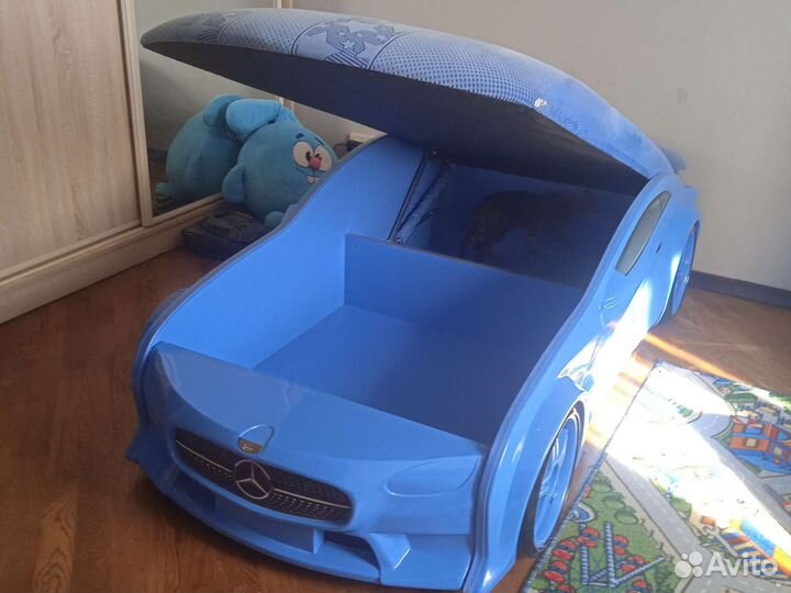 Детская кровать машина с подсветкой