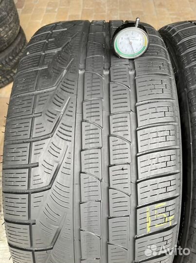 Pirelli Winter Sottozero 240 Serie II 245/40 R19 и 275/35 R19