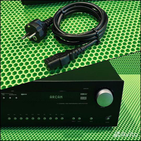 Ресивер Arcam Diva AVR250