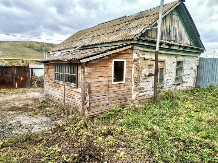 Дом 33 м² на участке 3,5 сот.