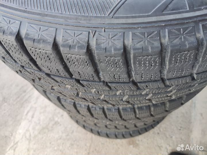 Goodyear Ice Navi 6 215/60 R16 95Q