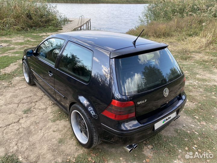 Volkswagen Golf 1.6 МТ, 2001, 304 356 км