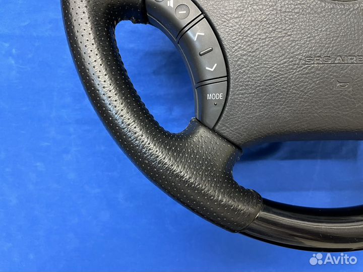 Руль Clazzio с косточкой черное дерево Camry 35