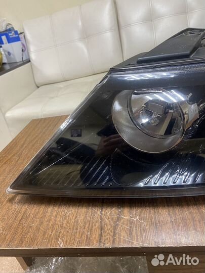 Фара левая ксенон Kia Sorento 2 XM 09-12г
