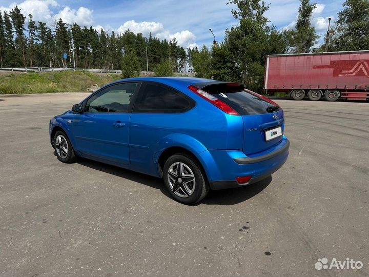 Ford Focus 1.6 МТ, 2005, битый, 190 000 км