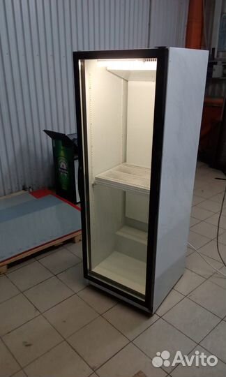 Холодильный шкаф