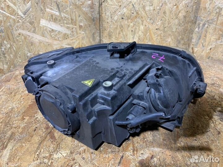 Фара передняя левая Audi A4 B7 2004-2009