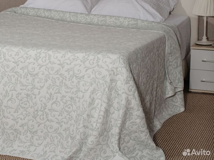 Покрывало двустороннее 240*250см цвет мята дамаск