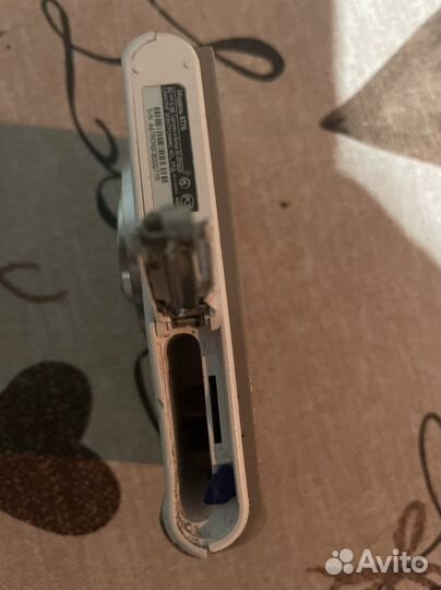 Компактный фотоаппарат