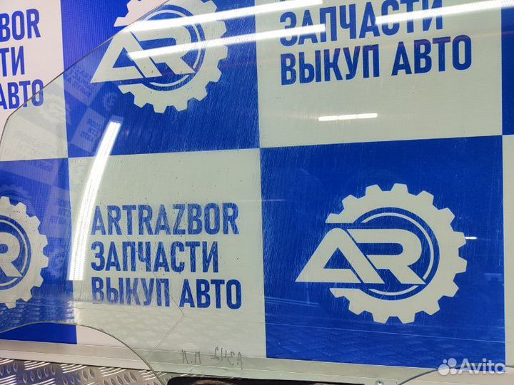 Стекло двери передней левой Nissan Navara D40 2.5