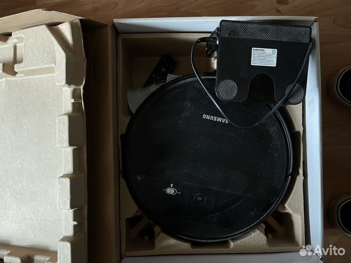 Робот пылесос samsung
