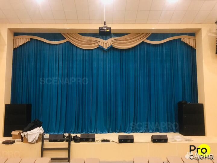 Комплект одежды сцены для театра