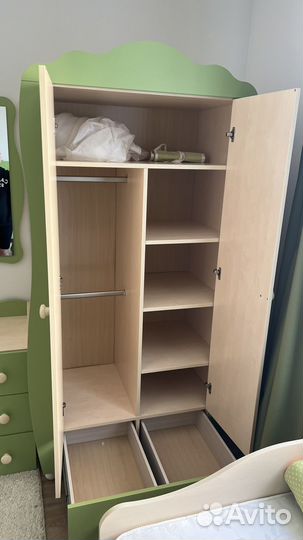 Мебель в детскую комнату