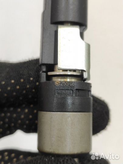 Форсунка топливная Volkswagen Touareg 7LA BHK 2006