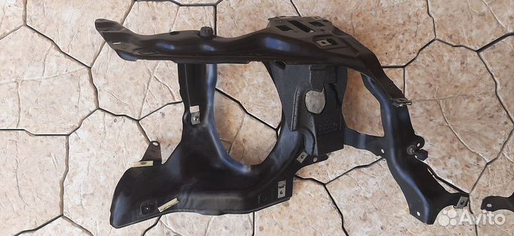 Кронштейн фары BMW 7-Series E65