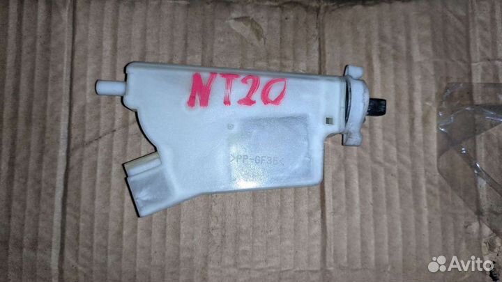 Актуатор лючка бензобака Nissan Teana J32