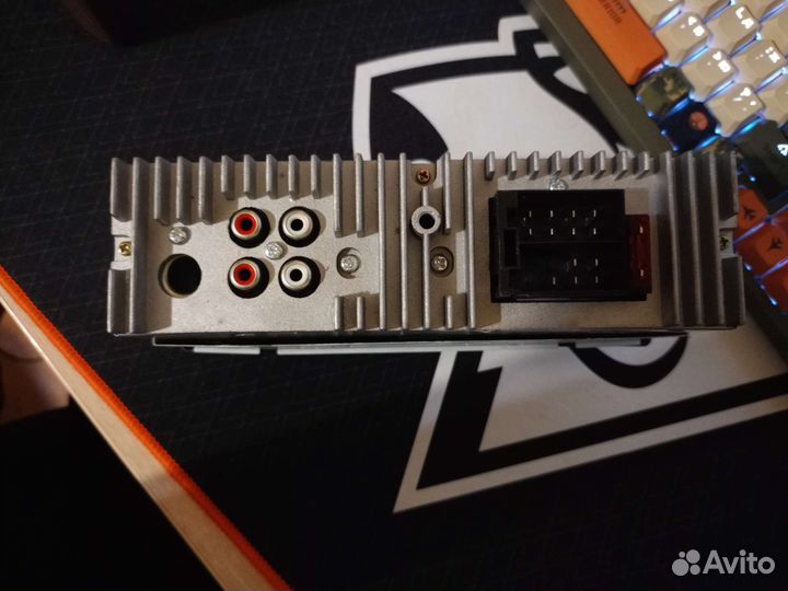 Магнитола Aura amh-220bt