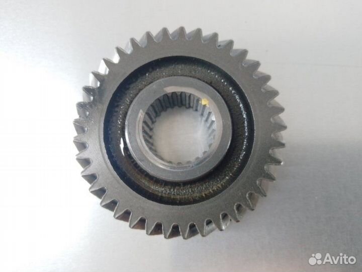Шестерня 5-ой передачи Volkswagen Caddy Iii
