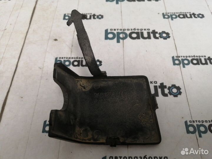 Заглушка буксир крюка переднего бампера 9681875677