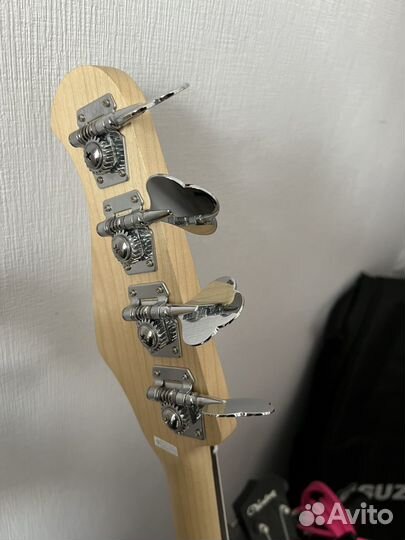 Бас гитара Suzuki jazz bass