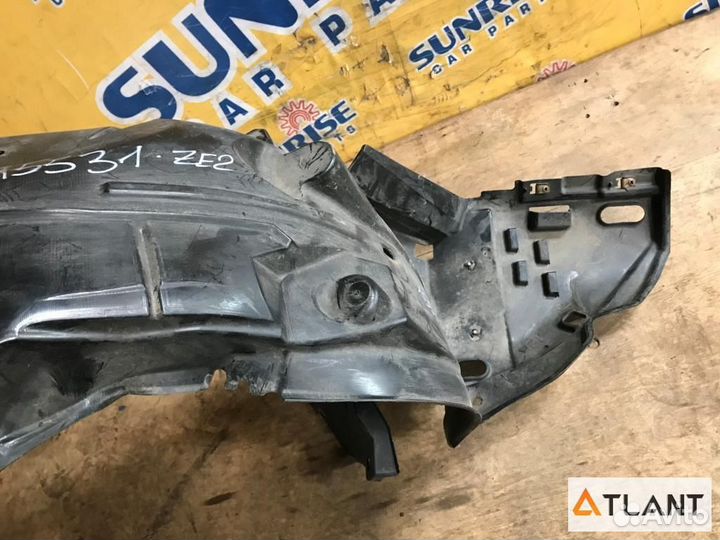 Подкрылок передний правый honda insight