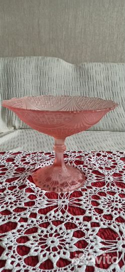 Ваза для сладостей,цветное стекло СССР