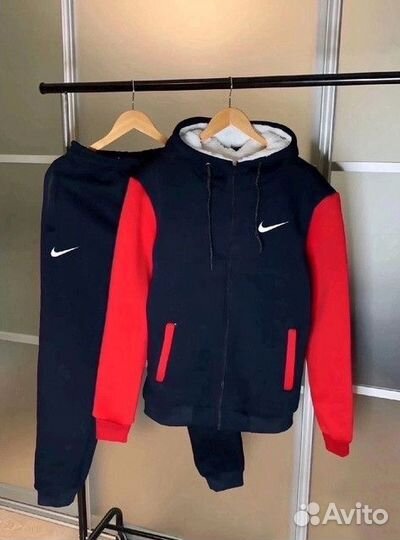 Спортивный теплый костюм nike