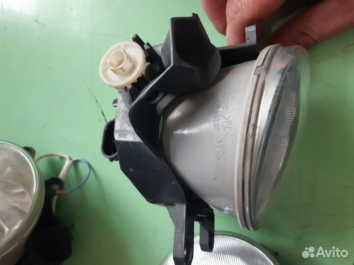 Туманки prius 30