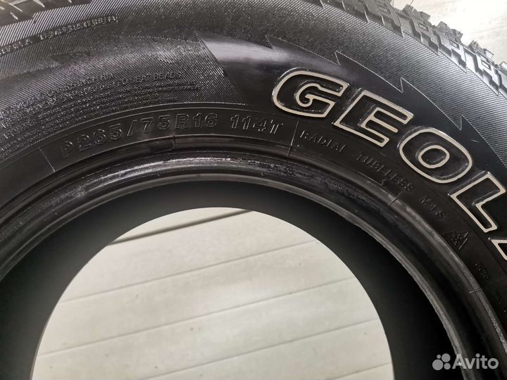 Yokohama Geolandar A/T G015 265/75 R16