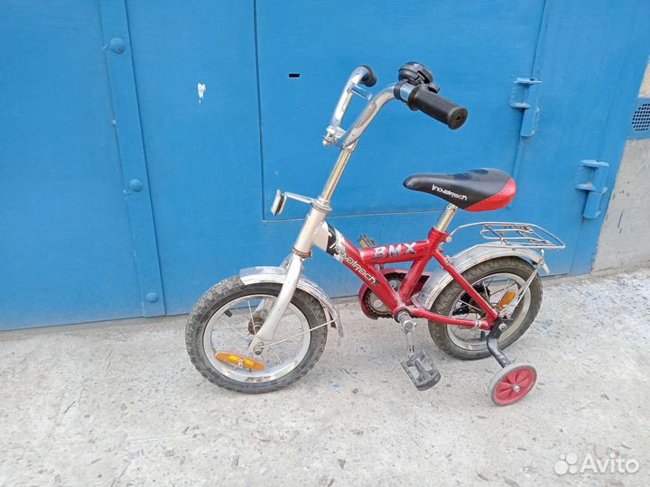 Детский трехколесный велосипед