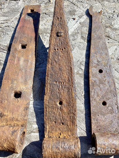 Старинные кованные петли