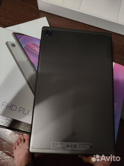 Lenovo tab M10 fhd plus