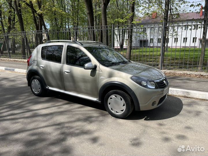 Renault Sandero Stepway 1.6 AT, 2012, 166 800 км