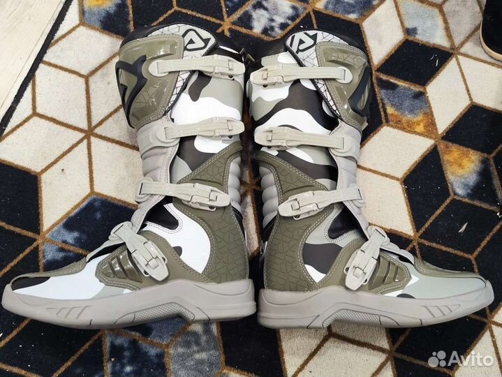 Мотоботы кроссовые