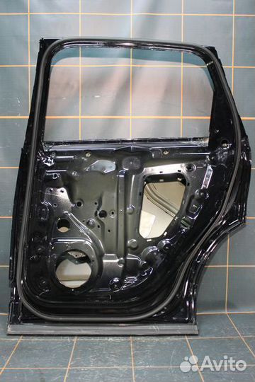 Дверь задняя правая - Audi Q7 4L