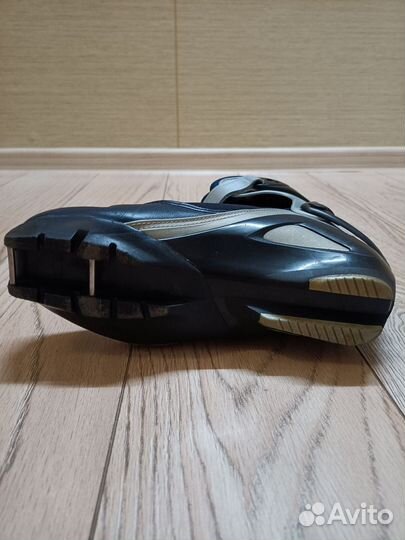 Лыжные ботинки коньковые sns pilot adidas