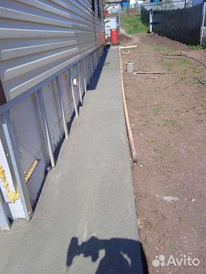 Бригада строителей