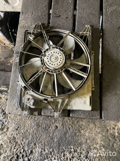 Вентилятор радиатора с диффузором Renault Symbol