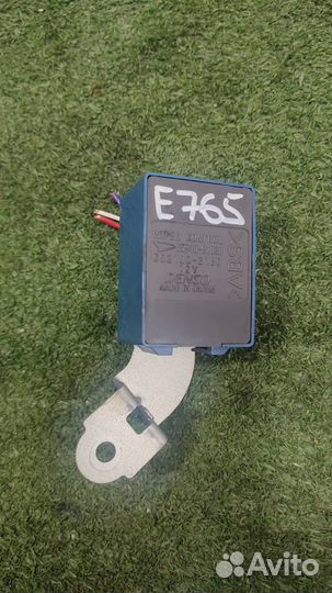 Блок управления стеклоочистителем Daihatsu Sirion