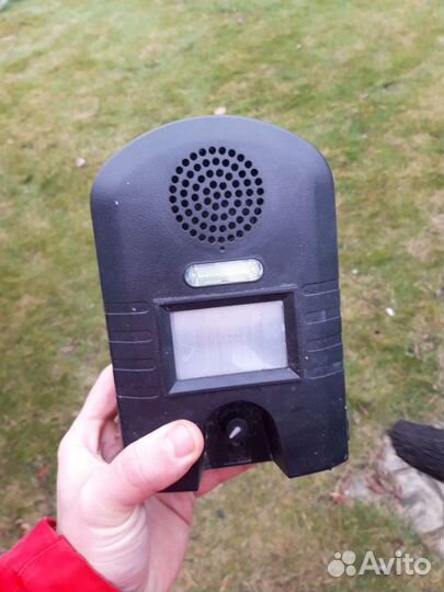 Ультразвуковой отпугиватель животных (многофункцио