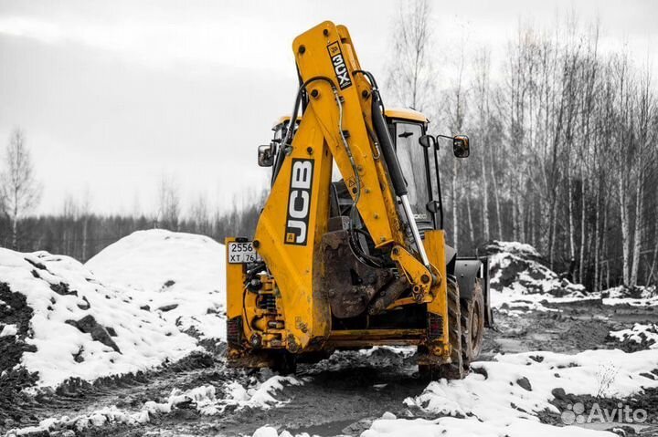 Стекло кузовное левое на Jcb 3cx-4cx