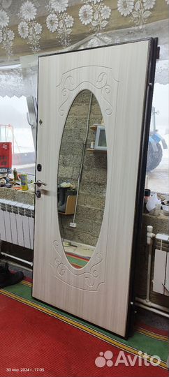 Дверь входная железная уличная бу